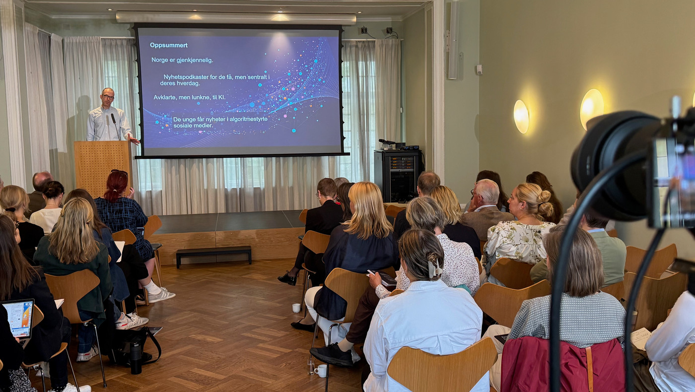 Hallvard Moe presenterer den norske rapporten 17. juni 2025