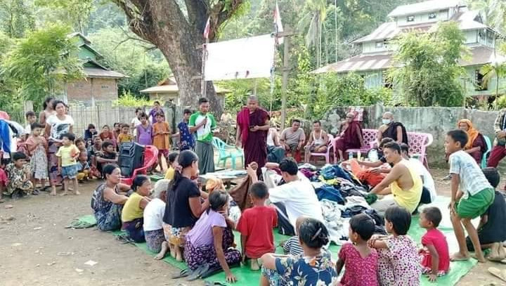 Arakan - Over 80,000 Pauktaw Township residents, south of the capital
Sittwe, were displaced from their homes due to fighting between the
Arakan Army (AA) and the military, which resumed after a year-long
informal ceasefire on Nov. 13 