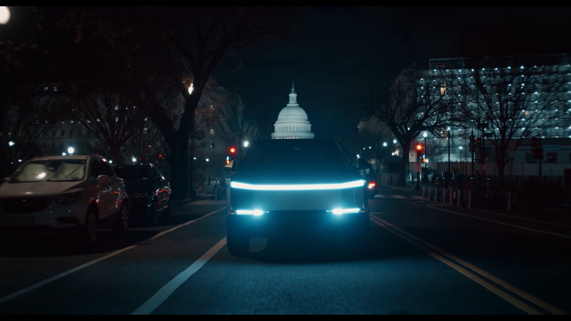 Tesla og Capitol Hill. 