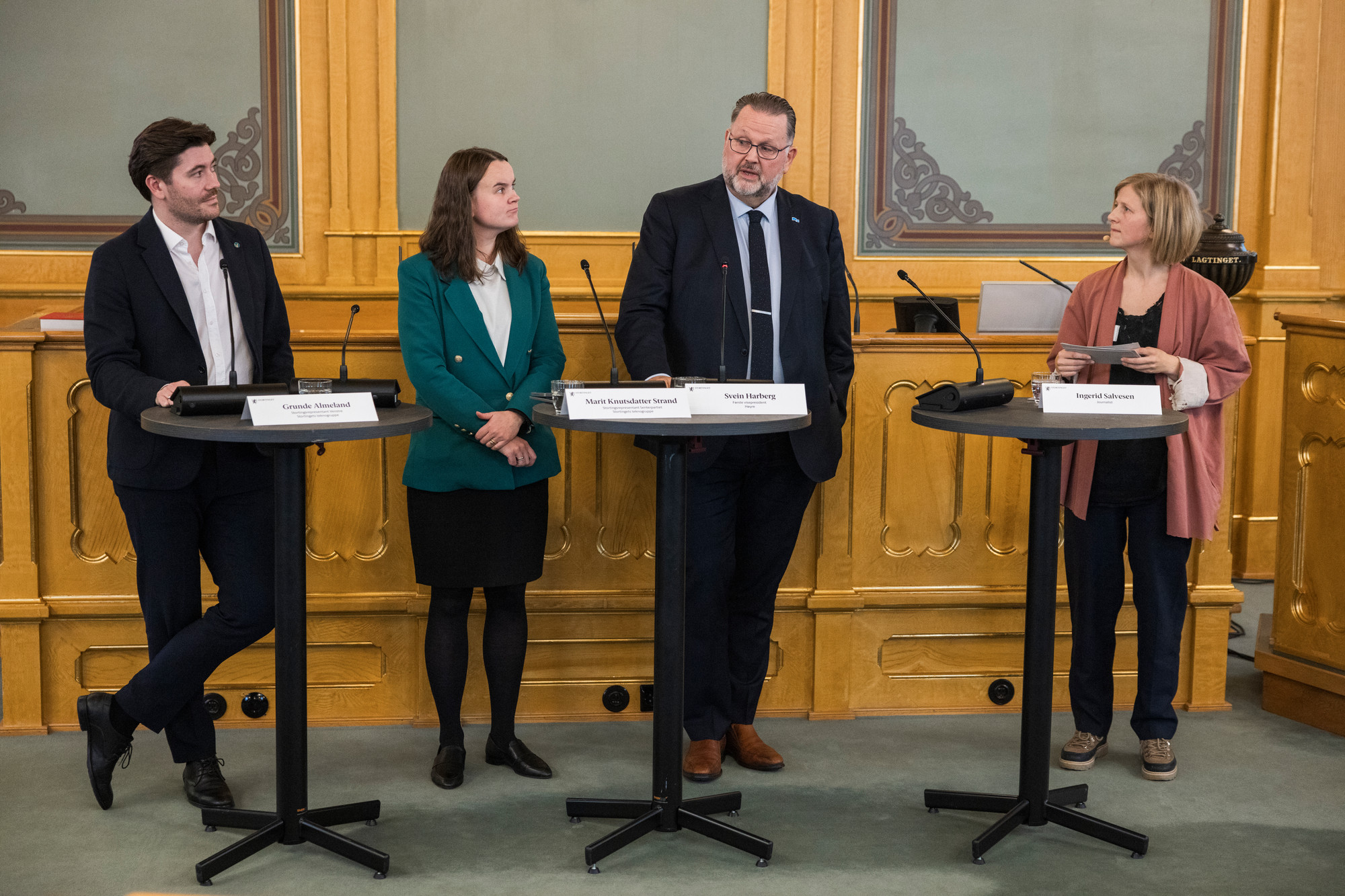 Grunde Almeland (V), Marit Knutsdatter Strand (Sp), Svein Harberg (H) and journalist Ingerid Salvesen.