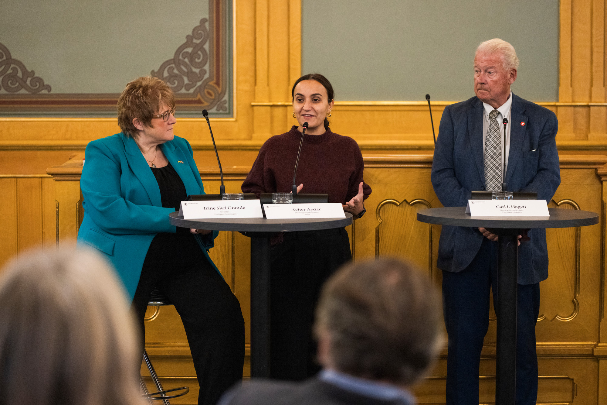 Samtale med direktør i Forleggerforeningen Trine Skei Grande og stortingsrepresentantene Seher Aydar (R) og Carl I. Hagen (FrP). Moderator: journalist Ingerid Salvesen.
