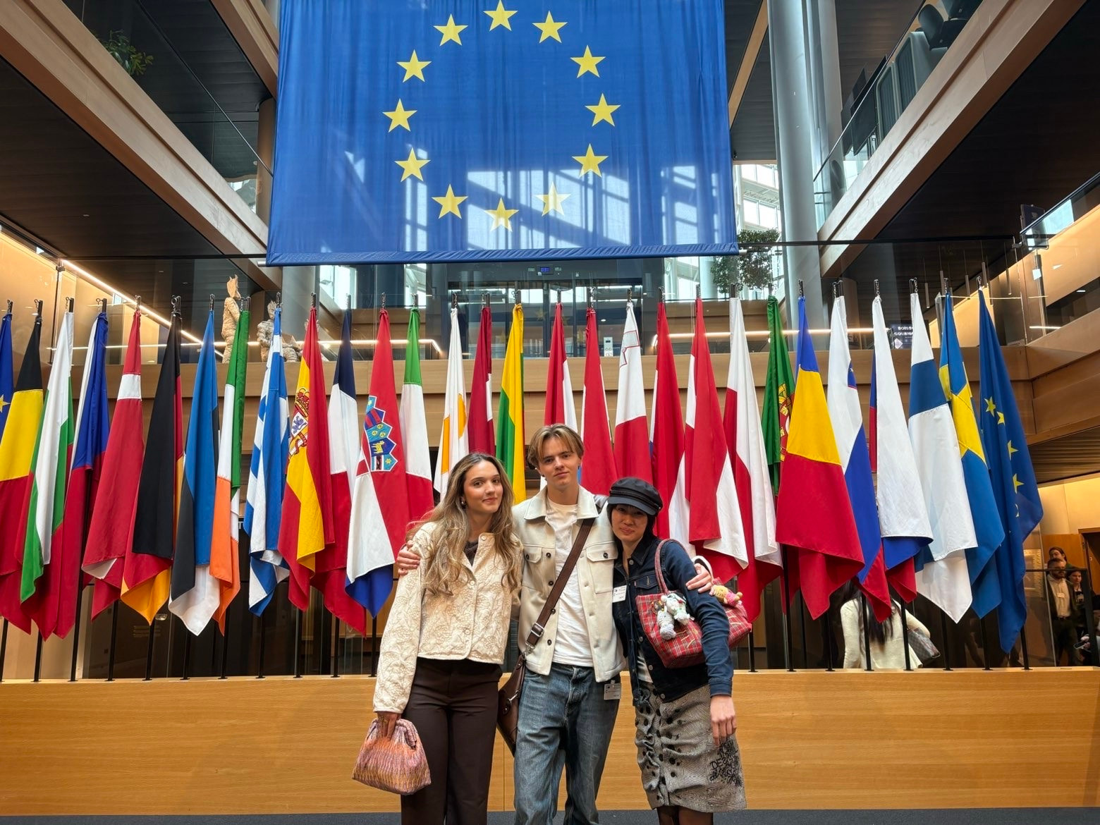 Lena Miloradovic, Svale Toreskaas Vedvik og Cecilia Thanh Ha Nguyen  besøkte EU-parlamentet i Strasbourg. 