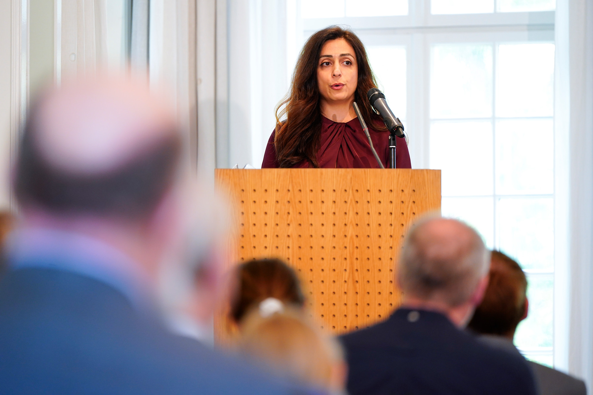 Hadia Tajik, styremedlem i Fritt Ord,  taler ved Fritt Ords Honnør 