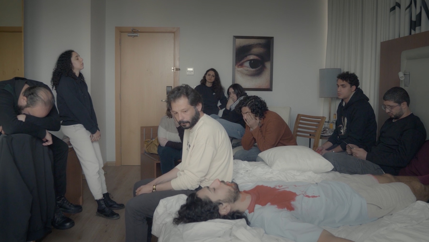 Stillbilde fra filmen "Rehearsing for Justice". 