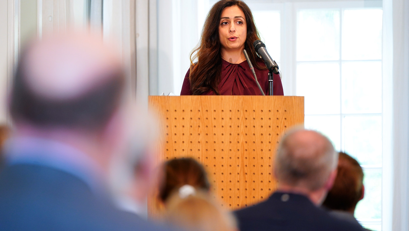 Hadia Tajik under talen